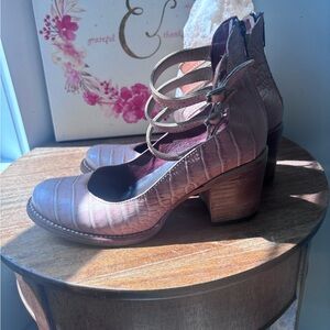 FREEBIRD by Steven, light pink Randi